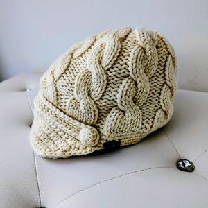 ~~REI🤍Winter Hat~~